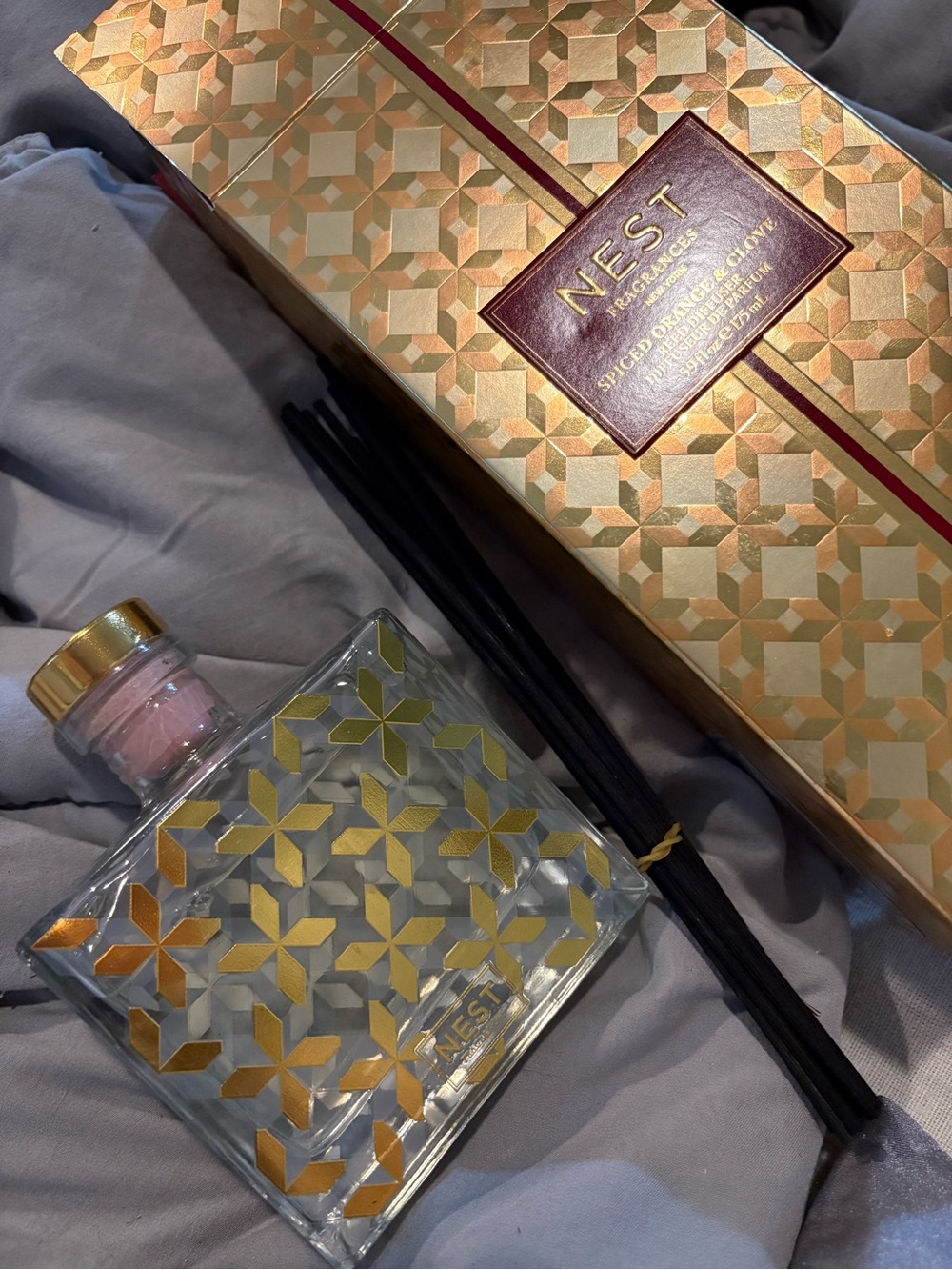 NEST Spiced Orange & Clove Reed Diffuser - Picture 4 of 4